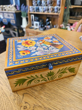 Load image into Gallery viewer, Hand painted jewellery box
